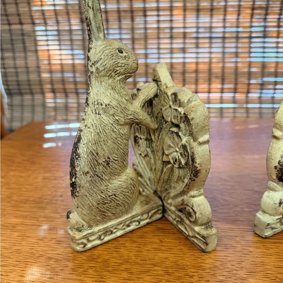 Cast Iron Rabbit Bookends - Picture 2 of 8